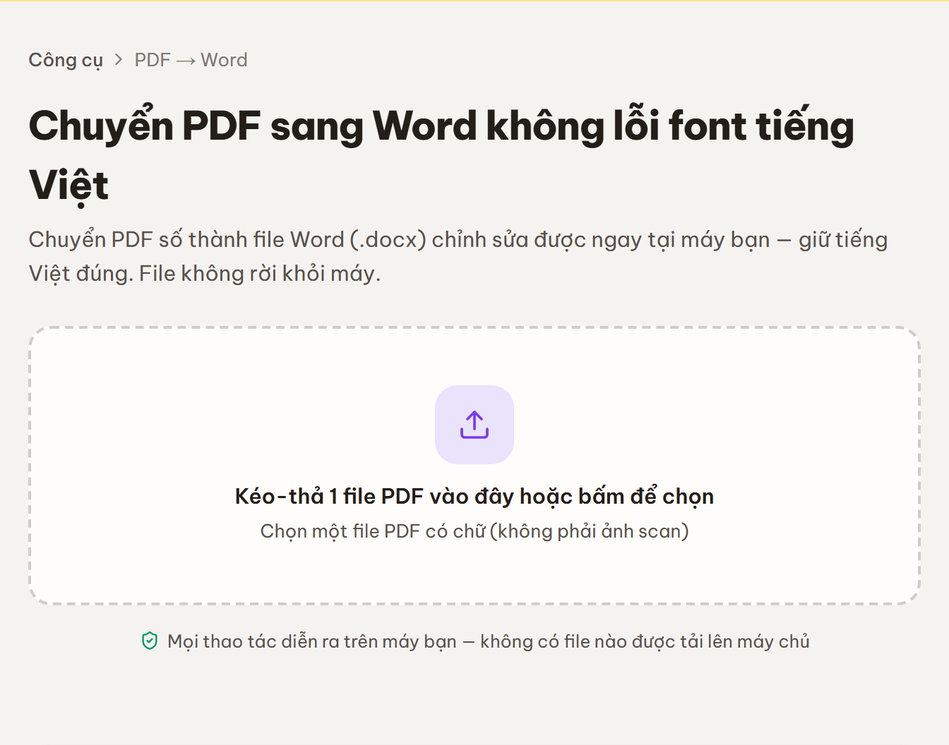 Màn chọn file của công cụ PDF sang Word với vùng kéo-thả chọn PDF.